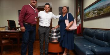Cumple alcalde Lalo Gattás compromisos con la ciudadanía