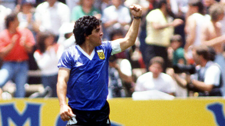 Argentina revive la camiseta de Maradona para enfrentar a Inglaterra