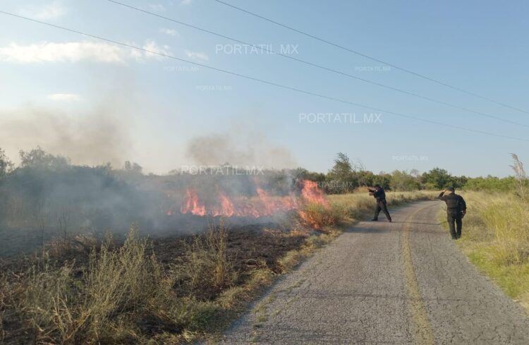 Controlan incendio en presa Vicente Guerrero, pero mantienen vigilancia en la zona