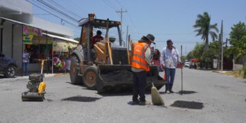 Gobierno de Victoria realiza trabajos de bacheo en la Miguel Alemán