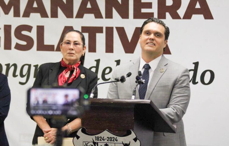 Oposición busca politizar retiro de visa a López Beltrán, afirma Humberto Prieto