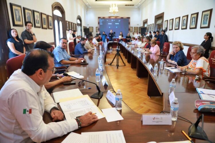 Propone alcalde Lalo Gattás predial sin aumento para 2027