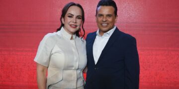 Asiste Lalo Gattás a Segundo Informe de Carmen Lilia Canturosas