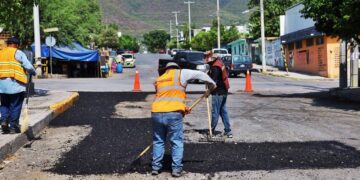 Rehabilitación asfáltica llega a más colonias de Victoria