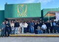 Solidaridad afuera del IMSS de La Loma: estudiantes de Comunicación ayudan a familias