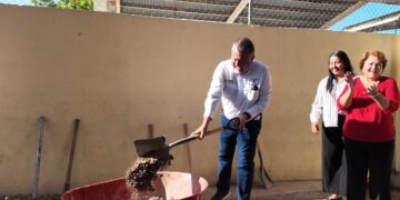 Construyen biblioteca para despertar el gusto por la lectura en primaria de Victoria