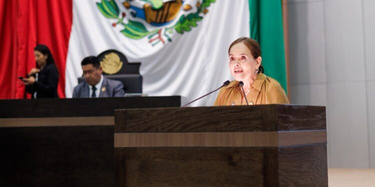 Prohíben diputados de Tamaulipas que menores de 12 años viajen en moto